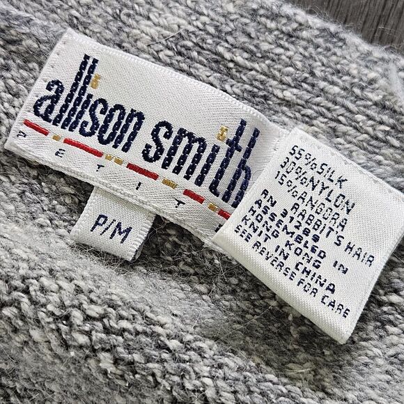 Vtg Silk & Rabbit Hair V-Neck Gray Cardigan Sweater Med PETITE Pearl Buttons - Picture 4 of 8